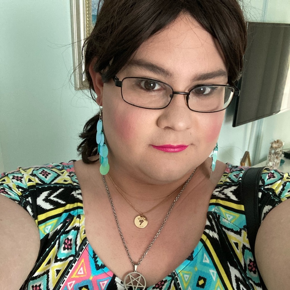 Meet your Posher, Nikki